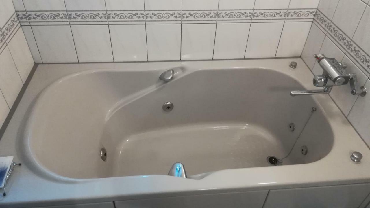 טוקיו Hotel Linden Oji (Adults Only) מראה חיצוני תמונה