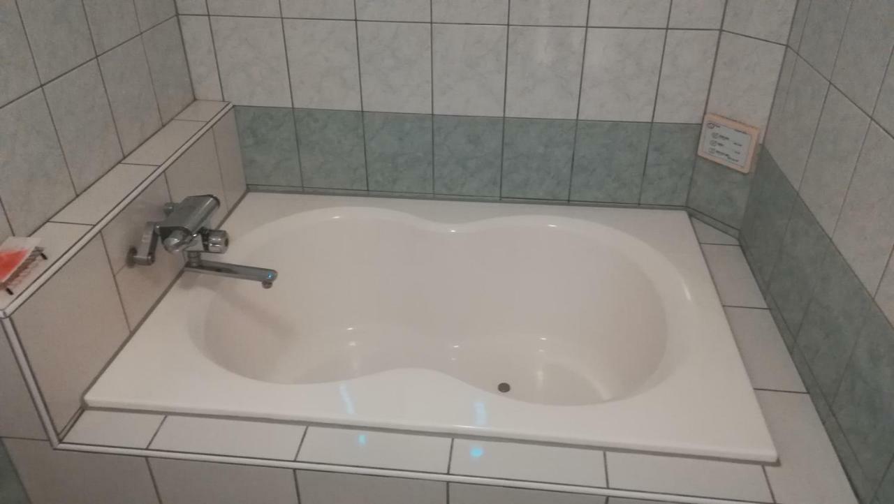 טוקיו Hotel Linden Oji (Adults Only) מראה חיצוני תמונה